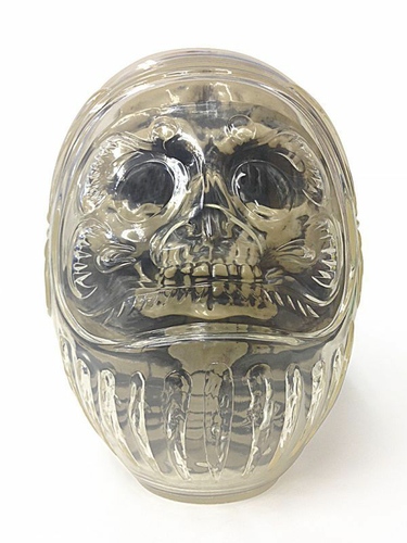 DARUMA SKULL - CLEAR w/ SMOKE GRAY FOSSIL