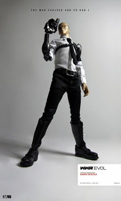 DARWIN ROTHCHILD - HIGHLY EVOLVED figure by Ashley Wood, produced by Threea. Front view.