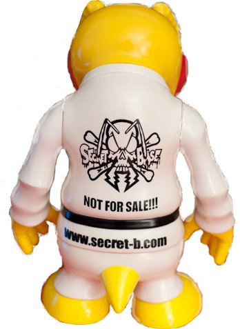 Deka Skull Bee White NOT FOR SALE!!! figure by Secret Base, produced by Secret Base. Back view.