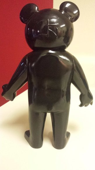 Dero Jigris Wootini Shadow GID Eyes Variant figure by Jermaine Rogers, produced by Strangeco. Back view.