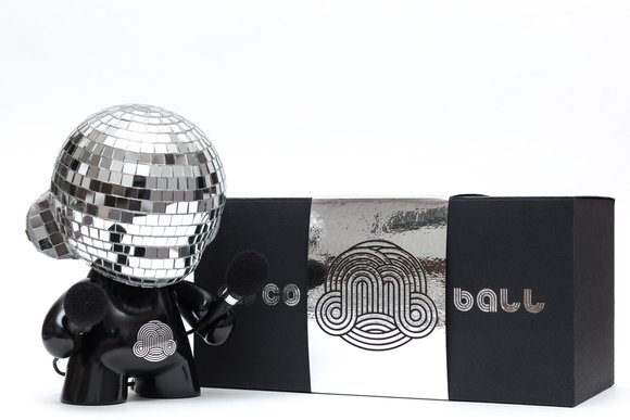 Disco Munny Ball (LE) figure by Ikar11. Packaging.