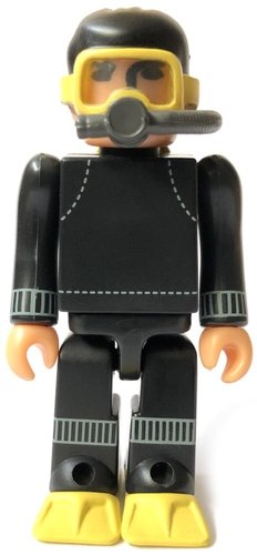 Diver figure, produced by Medicom Toy. Front view.