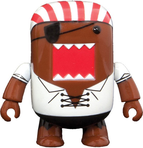Domo Pirate (SDCC 2012 Exclusive) figure by Dark Horse Comics, produced by Toy2R. Front view.