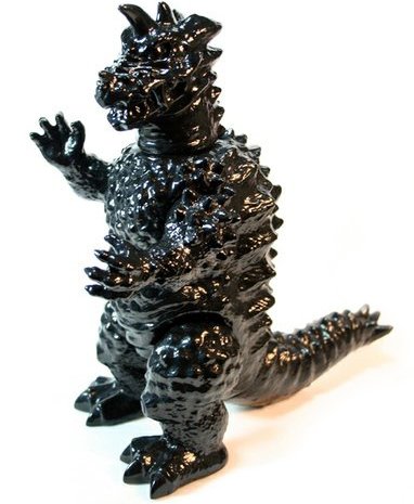 Drazoran - Unpainted Black figure by Mark Nagata X Dream Rocket, produced by Max Toy Co.. Front view.