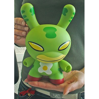 Eggdrop Dunny figure by David Horvath, produced by Kidrobot. Detail view.