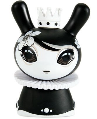 Mayari Black Dunny - Retailer figure by Otto Bjornik, produced by Kidrobot. Front view.