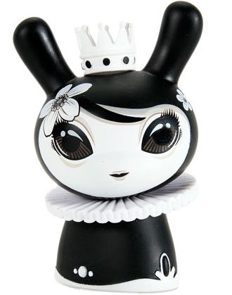 Mayari Black Dunny - Retailer figure by Otto Bjornik, produced by Kidrobot. Front view.