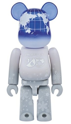 EARTH SNOW WHITE BE@RBRICK figure, produced by Medicom Toy. Front view.
