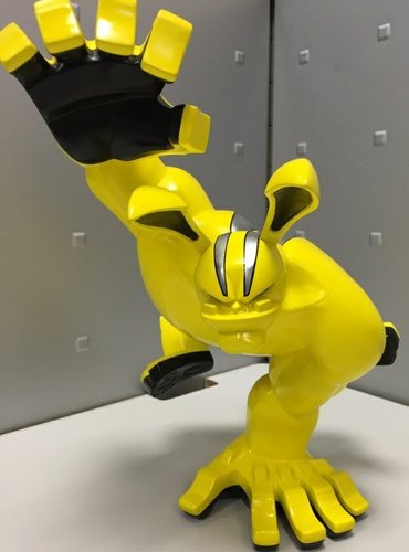 Ferrari 430 Scuderia figure, produced by Coarsetoys. Front view.