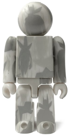 Futura Splinter DPM figure by Hardy Blechman, produced by Medicom Toy. Front view.