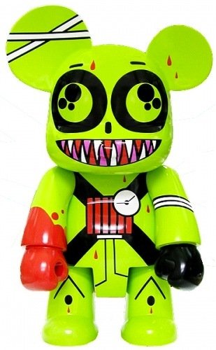 G Dub Bear figure by Dalek, produced by Toy2R. Front view.