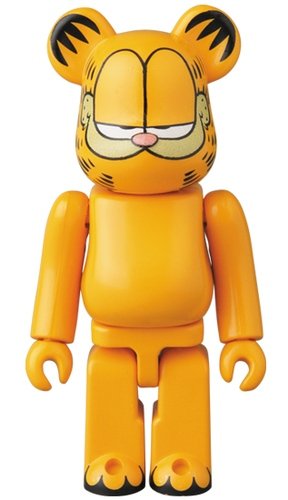 Garfield S36 Be@rbrick 100% figure, produced by Medicom Toy. Front view.