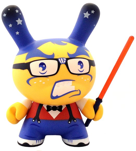 Geek Force figure by Igor Ventura, produced by Kidrobot. Front view.