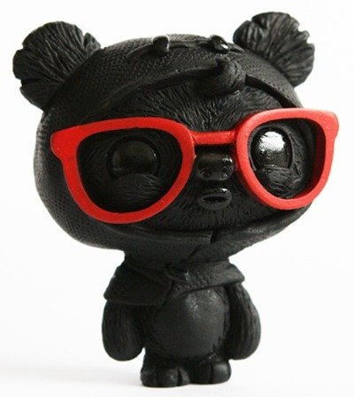 GEEKWOK MONO AND RED (POPCON ASIA EDITION) figure by Ume Toys (Richard Page), produced by Ume Toys. Front view.