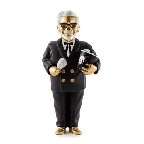 General tsos nightmare black/gold figure by Frank Kozik, produced by Kidrobot. Front view.