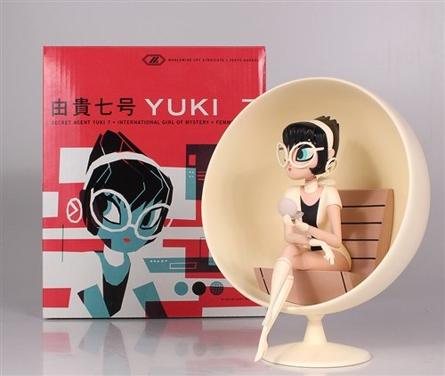 Yuki 7 figure by Kevin Dart, produced by Gentle Giant. Packaging.
