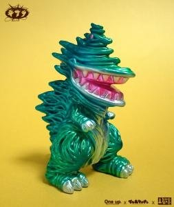 Gizalla - Turquoise Edition figure by Gumtaro, produced by Gums Productions. Front view.