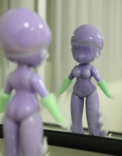 Hana - Proto edition figure by Junko Mizuno, produced by Lulubell Toys. Front view.