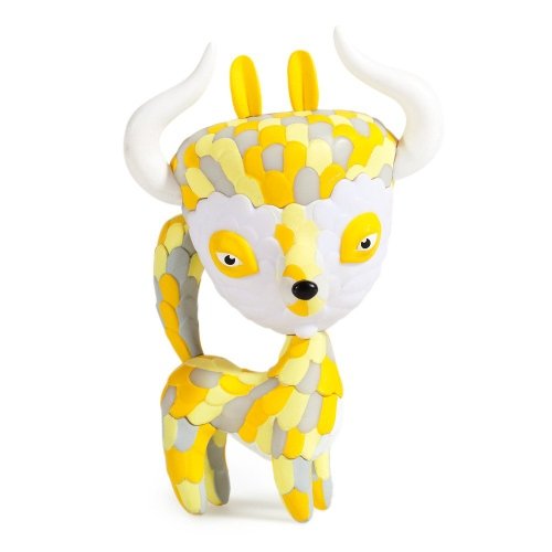 Horrible Adorable: Yippey Yak figure by Jordan Elise, produced by Kidrobot. Front view.