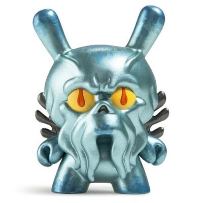 Howie Phillips (metallic) figure by Scott Tolleson, produced by Kidrobot. Front view.