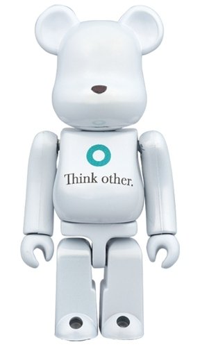 i am OTHER BE@RBRICK figure, produced by Medicom Toy. Front view.