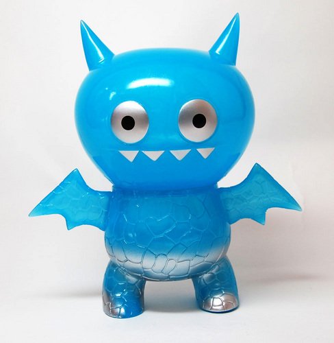 Ice Bat Kaiju - Blue figure by David Horvath, produced by Intheyellow. Front view.
