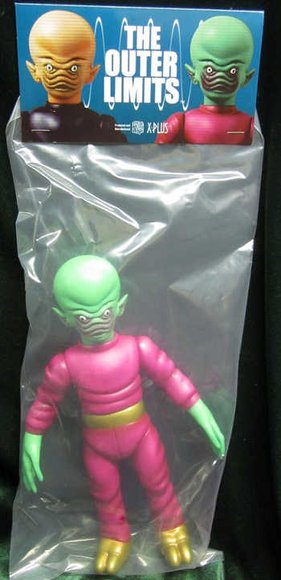 Ikar - The Outer Limits, X-Plus - Gum Card Color figure by Bearmodel, produced by Medicom Toy. Packaging.