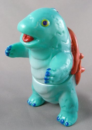 Ishigon - Green & Orange figure by Chris Bryan (Grumble Toy), produced by Grumble Toy. Front view.