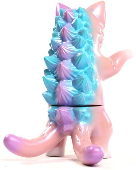 Kaiju Negora (ネゴラ) - Snow Purple figure by Konatsu, produced by Konatsuya. Back view.