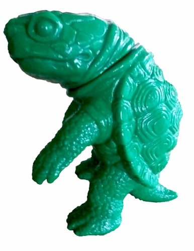 KAMENGO (カメンゴ) figure, produced by Takepico. Front view.