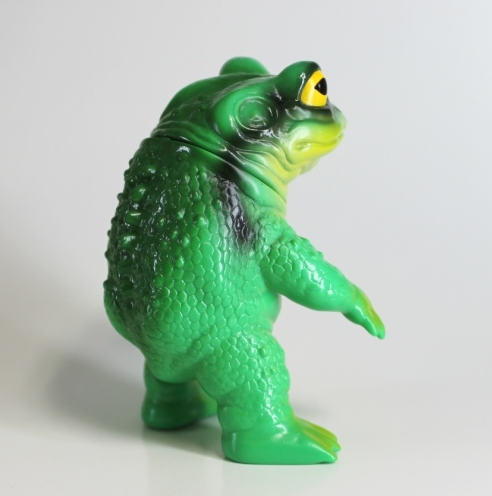 Keronga (ケロンガ) - Tree Frog Phase 2 figure by Noriya Takeyama, produced by Takepico. Side view.