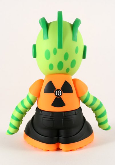 Kidrobot Mascot 18 - KidMutant figure by Frank Kozik, produced by Kidrobot. Back view.