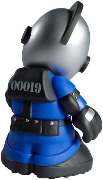 Kidrobot Mascot 19 - KidRiot  figure by Jeremy Madl (Mad), produced by Kidrobot. Back view.
