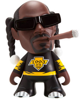 Kidrobot Snoop Dogg 4/20 7" Vinyl Figure