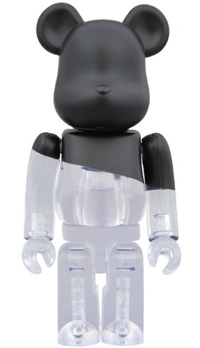 KIXSIX BE@RBRICK 100% figure, produced by Medicom Toy. Front view.