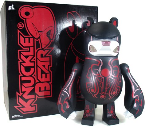 18 Red Crest Knuckle Bear - Diamond Previews Exclusive figure by Touma, produced by Play Imaginative. Front view.