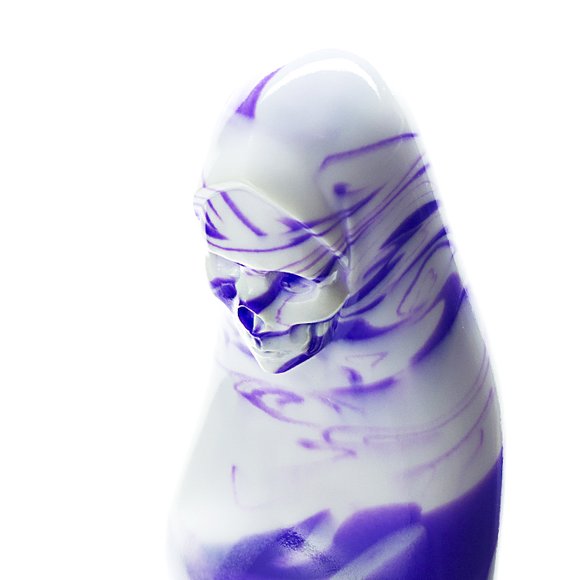 Kokuten Ritsuzou (purple/white marble) figure by Usugrow, produced by Secret Base. Detail view.