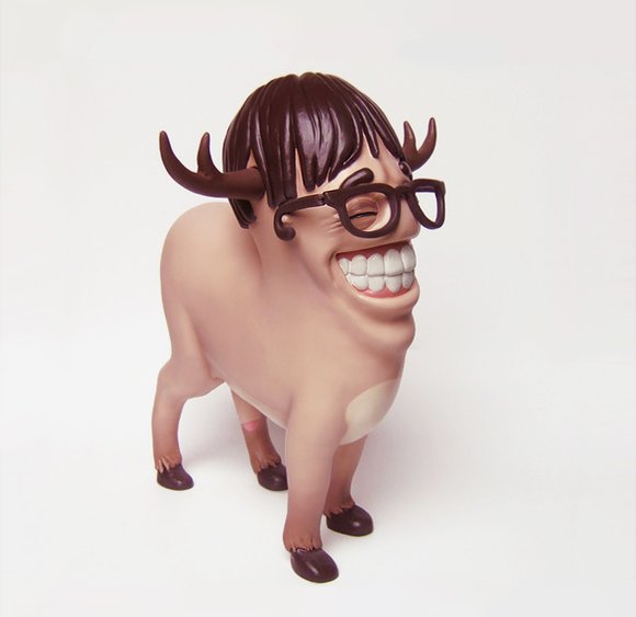 Lesley  figure by Andreas Krapf. Side view.