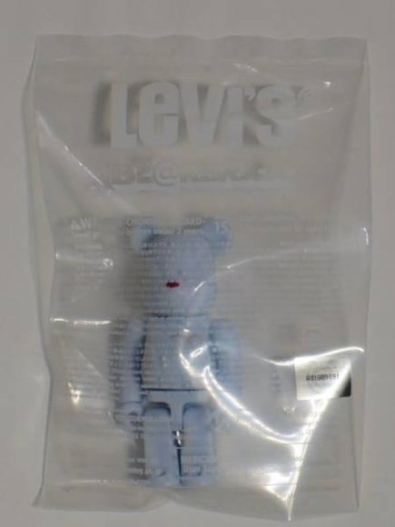 Levis(R) WASH DENIM BE@RBRICK figure, produced by Medicom Toy. Packaging.