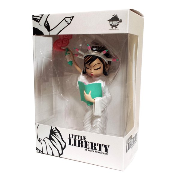 Little Liberty Pearl figure by Erick Scarecrow, produced by Esc-Toy. Packaging.