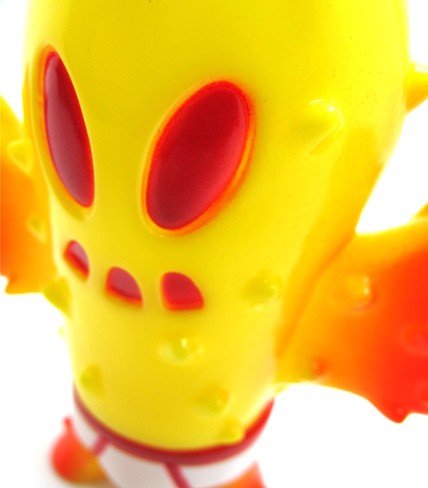 Little Prick - Sunburnt Yellow  figure by Brian Flynn, produced by Super7. Detail view.