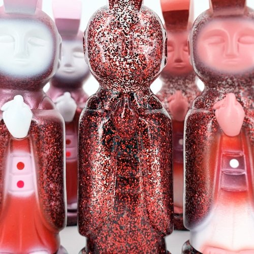 LUCKY @LOVE JIZO-ANARCHO (BLIND BAGS) figure by Toby Dutkiewicz, produced by Devils Head Productions. Front view.