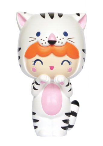 Lucky Tiger figure by Momiji, produced by Momiji. Front view.