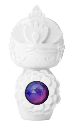 Luna figure by Momiji, produced by Momiji. Front view.