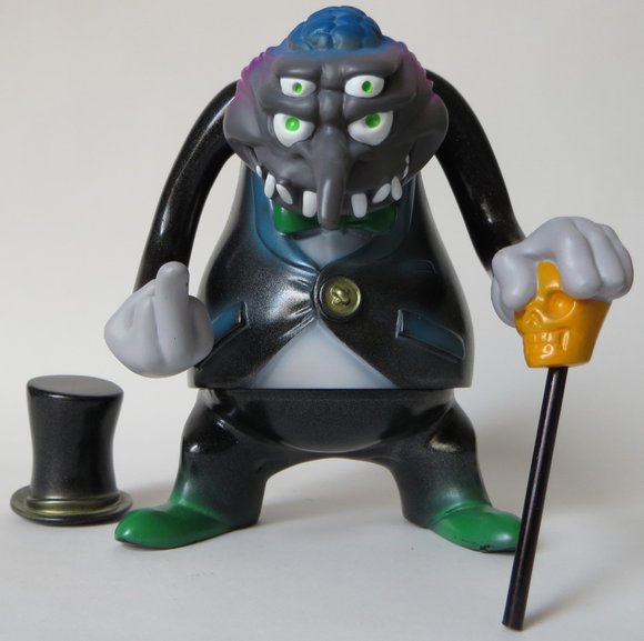 Many Mey figure by Popsoda, produced by Popsoda. Front view.