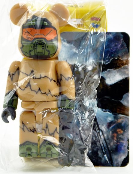 Master Chief - Secret Hero Be@rbrick Series 28 figure, produced by Medicom Toy. Packaging.