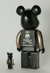 mastermind JAPAN Be@rbrick  400% - Halloween model figure by Mastermind Japan, produced by Medicom Toy. Back view.