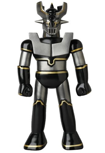 Mazinger Z (Original Edition Black version) figure by Go Nagai - Dynamic Planning, produced by Medicom Toy. Front view.