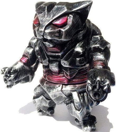 Mecha Nekoron MK3 figure by Mark Nagata, produced by Max Toy Co.. Front view.