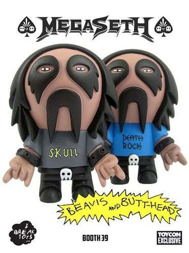 MegaSeth - Beavis and Butthead figure by Lisa Rae Hansen, produced by Ibreaktoys. Front view.